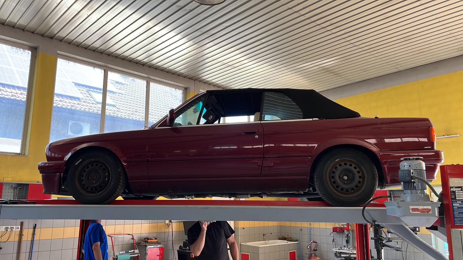 BMW E30 Cabriolet